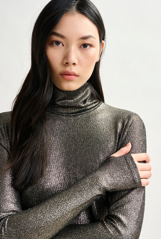 ILEVATE TURTLENECK