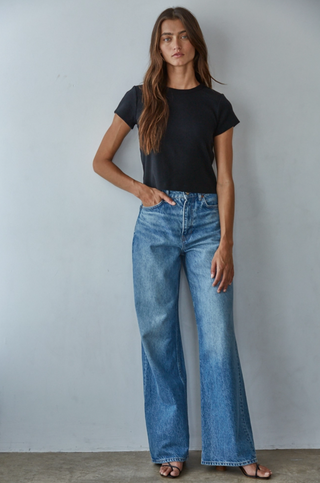 Round Neck Short Sleeve Crop Top
