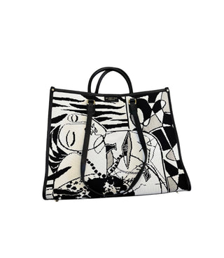 Abstract Tote