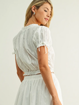 EMBROIDERY PEASANT TOP