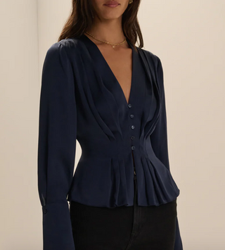 THE ROMANCE TOP