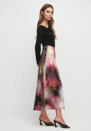 THE FAVORITE SKIRT