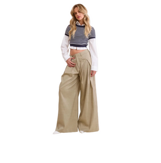 WIDE LEG PLEATED TROUSERS