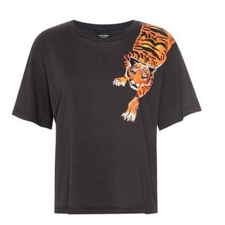 SCRATCHING TIGER TEE